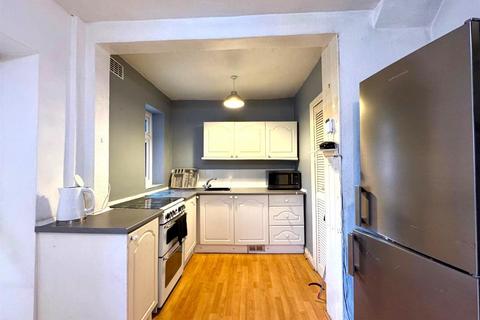 3 bedroom semi-detached house for sale, Averial street