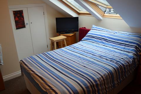 undefined, 1 Sutherland Road, F7