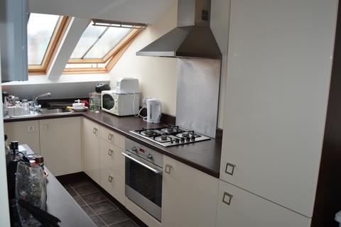 undefined, 1 Sutherland Road, F7