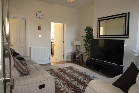 2 bedroom flat to rent, Powderham Crescent, Exeter EX4