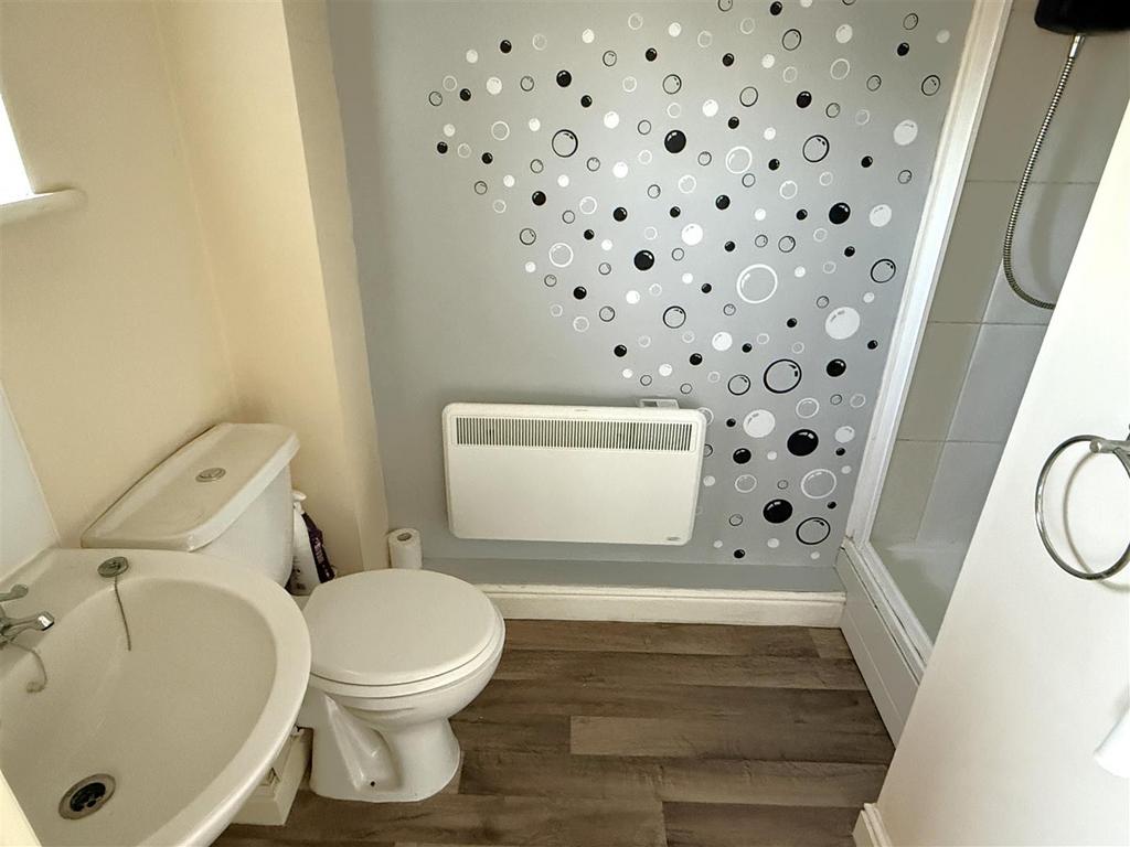 En suite shower room