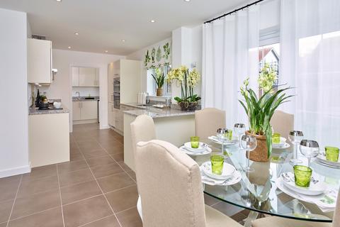 4 bedroom detached house for sale, Woodlands Close, Merstham, RH1