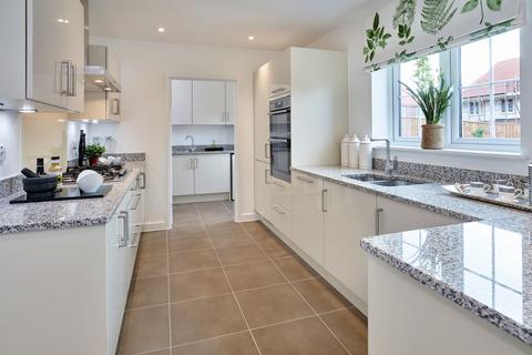 4 bedroom detached house for sale, Woodlands Close, Merstham, RH1