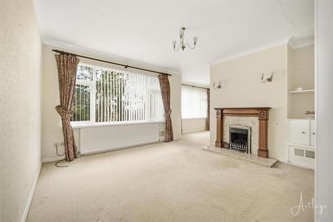 2 bedroom detached house for sale, Woodside Close, Killay, Swansea