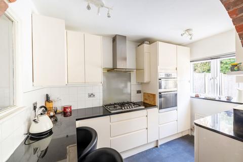 4 bedroom terraced house for sale, Godstone Road, Whyteleafe, CR3