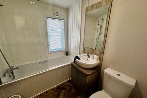 2 bedroom lodge for sale, Lakeside 2 Bed Lodge Carlton Meres Holiday Park, Saxmundham IP17
