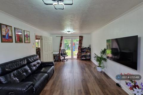 undefined, Fleetham Gardens, Reading, RG6
