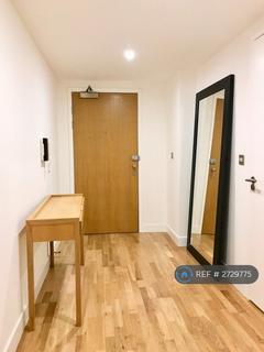 1 bedroom flat to rent, Landmark East Tower, London, E14