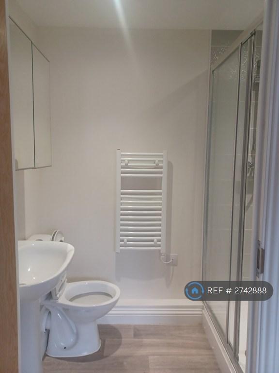 Ensuite Bathroom