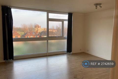 2 bedroom flat to rent, Corfton Road, Ealing, W5