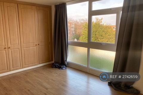 2 bedroom flat to rent, Corfton Road, Ealing, W5