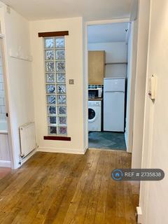 2 bedroom flat to rent, Landseer Court, London, N19