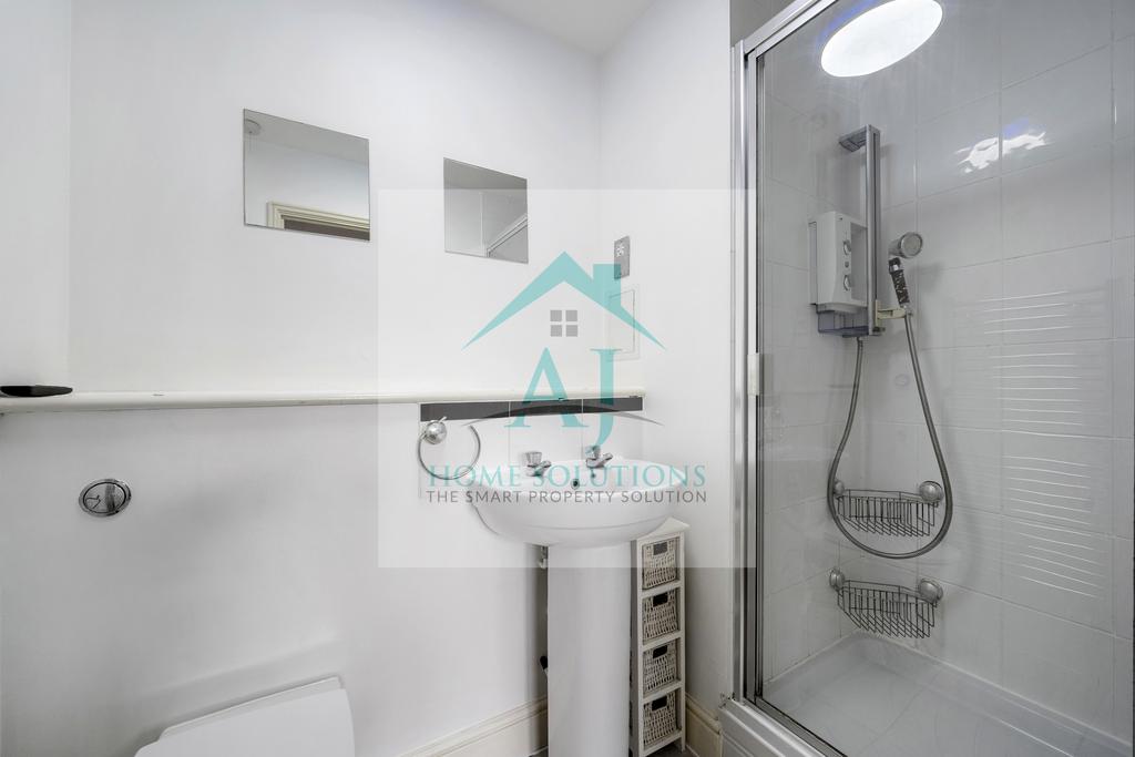 Onsuite Shower