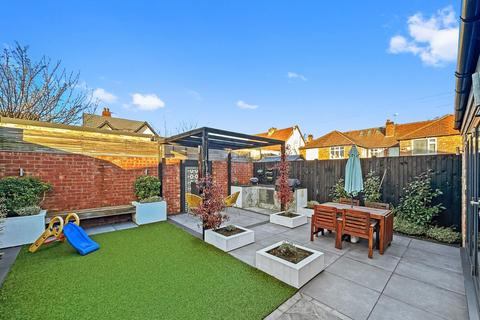3 bedroom semi-detached house for sale, Sandileigh Avenue, Altrincham