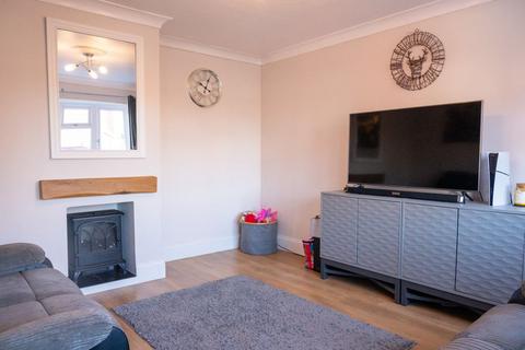 undefined, Cedar Close, Uttoxeter, ST14