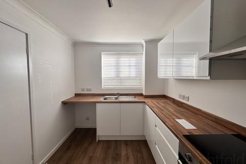 2 bedroom flat to rent, The Boundary, Seaford