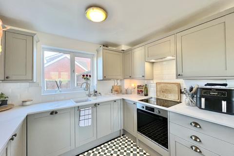3 bedroom semi-detached house for sale, Fairway, Fleetwood FY7