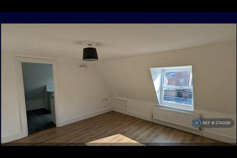 1 bedroom flat to rent, Grace Court, Southsea, PO5