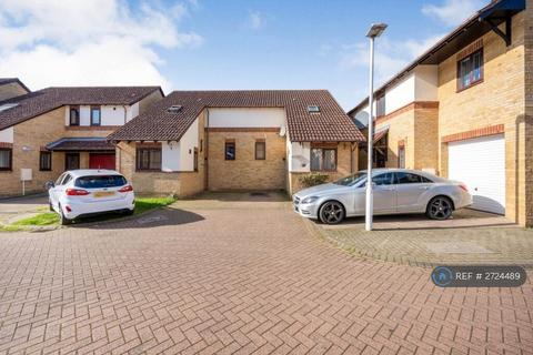 2 bedroom semi-detached house to rent, Hillgrounds Road, Kempston, Bedford, MK42