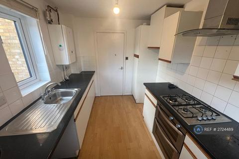 2 bedroom semi-detached house to rent, Hillgrounds Road, Kempston, Bedford, MK42
