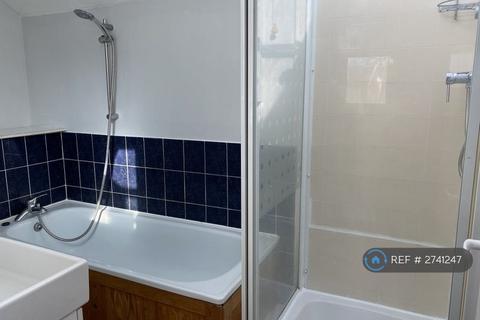 4 bedroom terraced house to rent, Hillberry, Bracknell, RG12