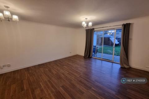 3 bedroom terraced house to rent, Anchor Close, Barking, IG11