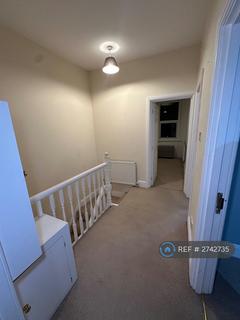 3 bedroom terraced house to rent, Rayleigh Grove, Gateshead, NE8