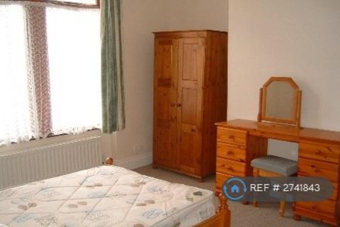 2 bedroom flat to rent, Broomfield Road, Newcastle Upon Tyne, NE3