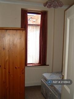 2 bedroom flat to rent, Broomfield Road, Newcastle Upon Tyne, NE3