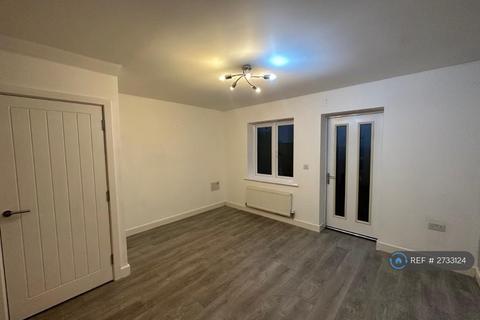 3 bedroom semi-detached house to rent, Parkgate Mews, Shirley, B90