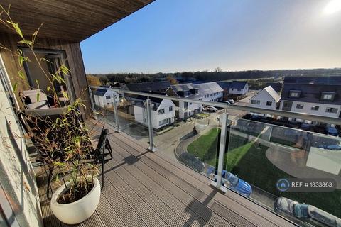 2 bedroom flat to rent, Sallow House, Maidenhead, SL6