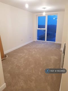 2 bedroom flat to rent, Sallow House, Maidenhead, SL6