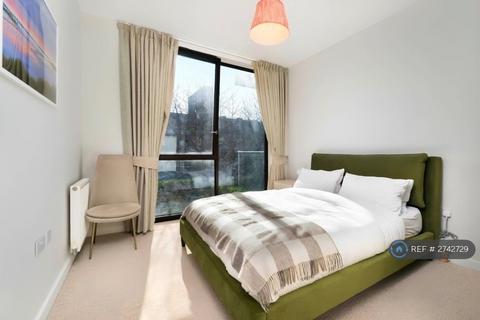2 bedroom flat to rent, Cabanel Place, London, SE11