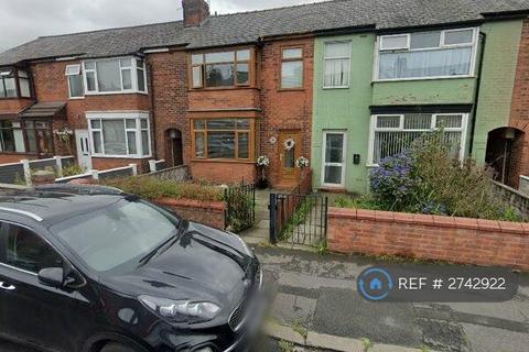 3 bedroom terraced house to rent, Walletts Road, Chorley, PR7