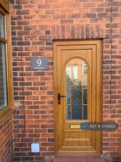 3 bedroom terraced house to rent, Walletts Road, Chorley, PR7