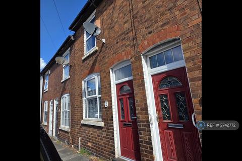 2 bedroom terraced house to rent, Wolverhampton Street, Wednesbury, WS10