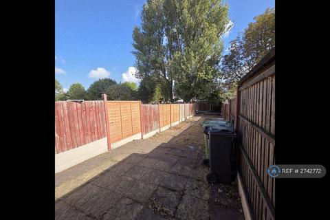 2 bedroom terraced house to rent, Wolverhampton Street, Wednesbury, WS10