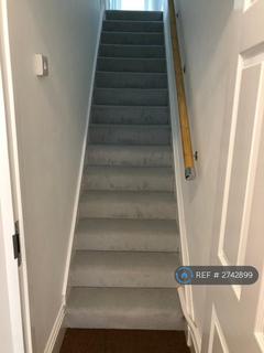 2 bedroom flat to rent, Valencia Road, Worthing, BN11