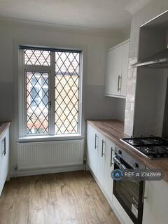 2 bedroom flat to rent, Valencia Road, Worthing, BN11