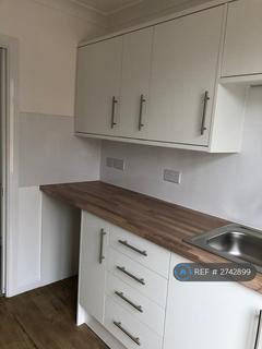 2 bedroom flat to rent, Valencia Road, Worthing, BN11