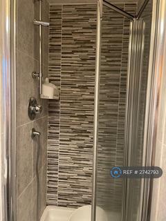 1 bedroom in a flat share to rent, Hulme, Manchester, M15
