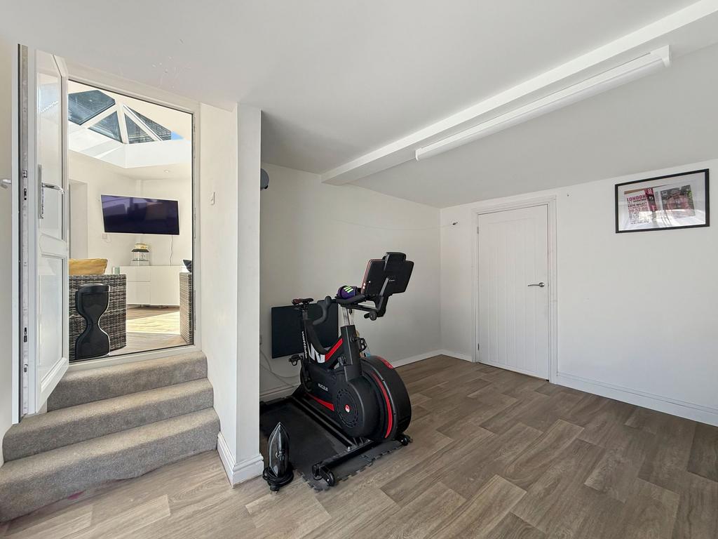 Gym/Office