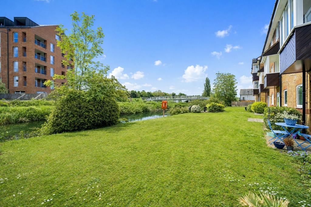Image result for South Street, Bishop's Stortford CM23 2 bed apartment for sale - £250,000
