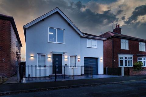 4 bedroom detached house for sale, Stafford Street, Nottingham NG10