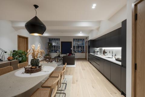 2 bedroom flat for sale, Betterton Street, London, WC2H