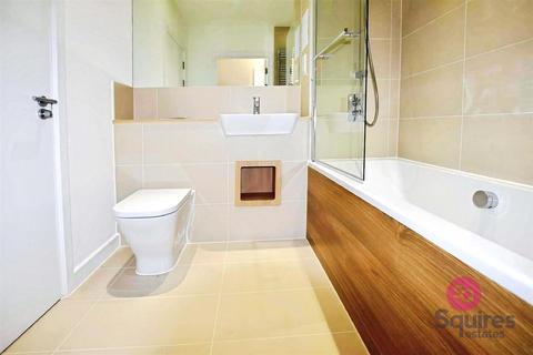 2 bedroom flat to rent, Regiment Hill, Mill Hill