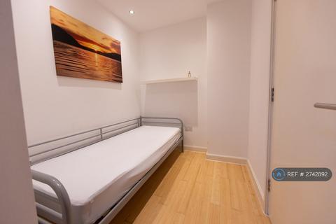 2 bedroom flat to rent, Joiner Street, Manchester, M4