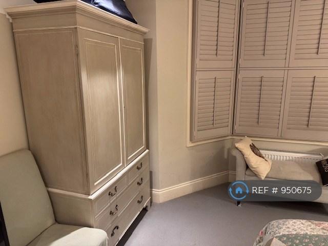 Bedroom Cupboard