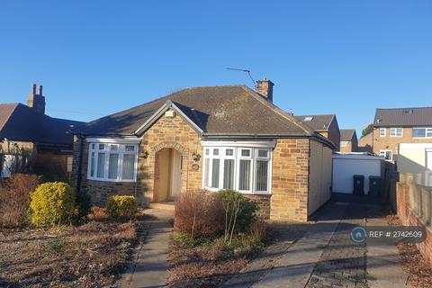 2 bedroom bungalow to rent, Batley, Batley, WF16