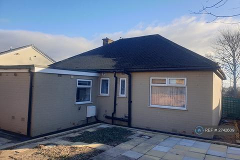 2 bedroom bungalow to rent, Batley, Batley, WF16